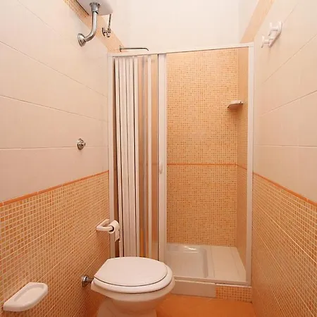 Agnone Sleeps 4 Air Con Wifi Βίλα *